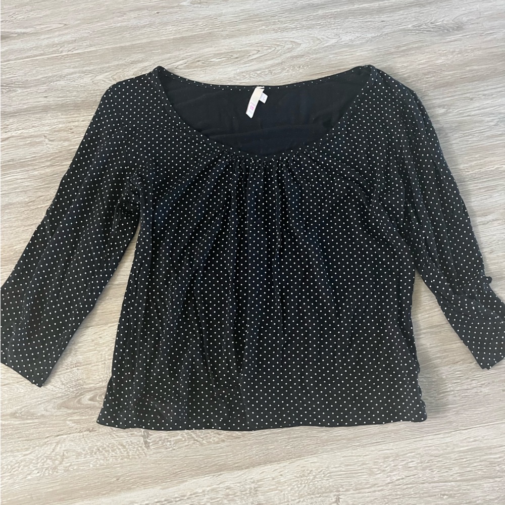 Black and white spotted blouse